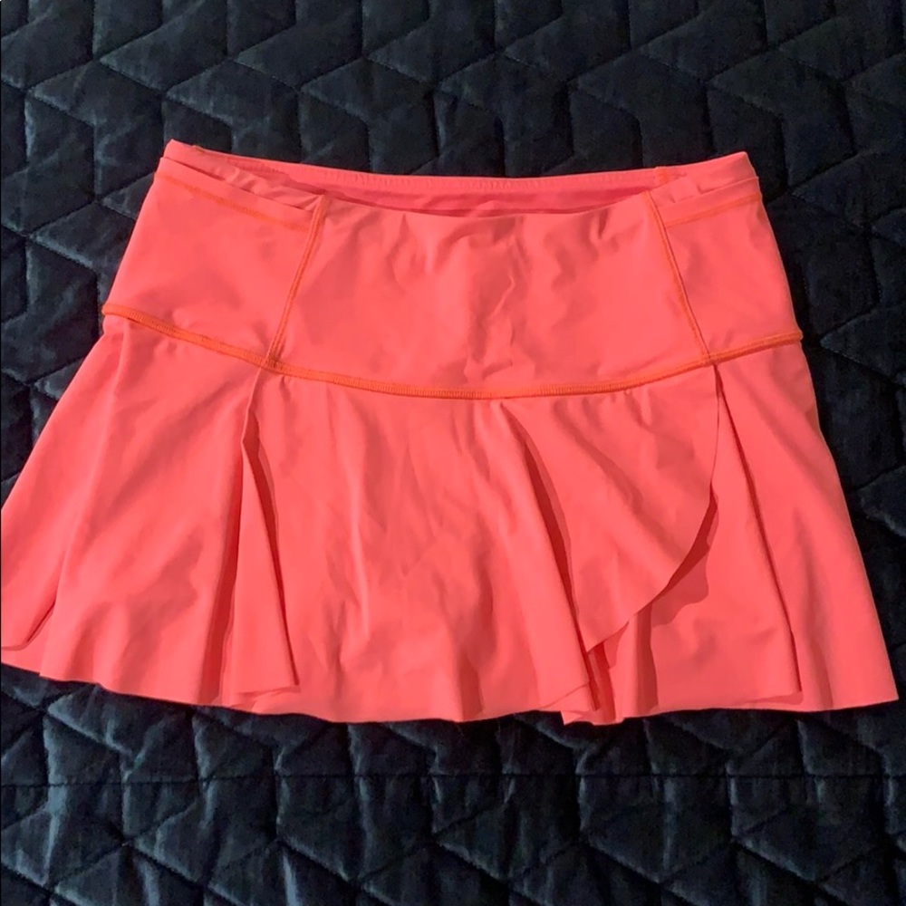 Lululemon coral skirt size 6